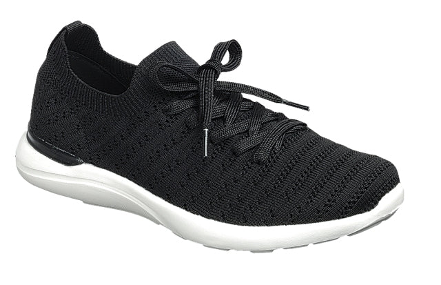 Kickin-01